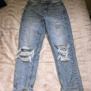 American Eagle Mom Jeans 👖
